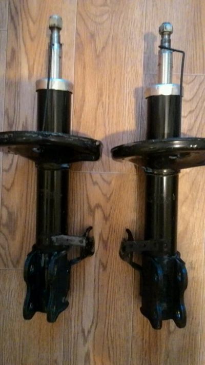 Лот: 5455247. Фото: 1. Передние стойки Toyota Caldina... Ходовая, подвеска, рулевое управление