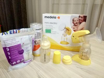 Лот: 10909964. Фото: 1. Молокоотсос Medela mini electric... Другое (дети растут)