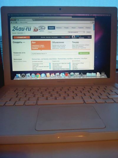 Лот: 3573637. Фото: 1. Ноутбук MacBook белый 13". Ноутбуки