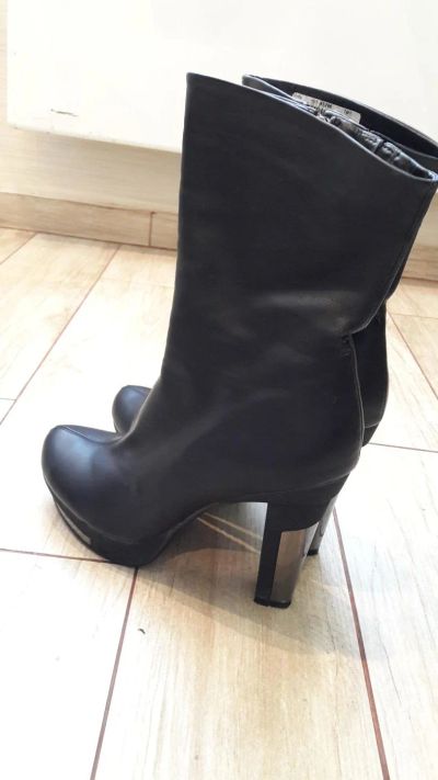 Лот: 9493303. Фото: 1. Полусапожки, ботинки 38 р. (есть... Ботинки, полуботинки