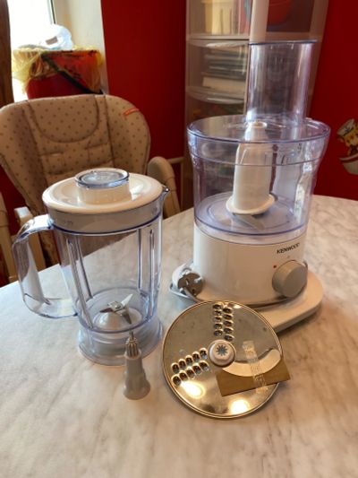 Лот: 19266069. Фото: 1. Кухонный комбайн Kenwood FPP230. Кухонная