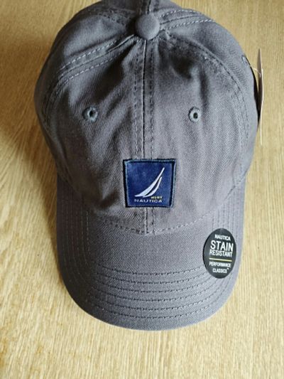 Лот: 23233075. Фото: 1. Бейсболка Nautica, небольшой дефект. Головные уборы