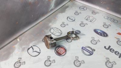 Лот: 23585044. Фото: 1. Шатун Honda Fit LEB 13010-5P6-000... Двигатель и элементы двигателя