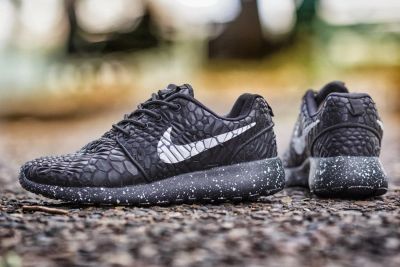 Лот: 10228941. Фото: 1. Nike Roshe Run G. Кеды, кроссовки, слипоны