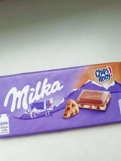 Лот: 13917036. Фото: 1. Шоколад Milka Chips Ahoy! 100... Шоколад, конфеты