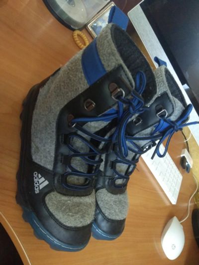 Лот: 12617106. Фото: 1. Валенки Adidas детские. Валенки, угги, унты