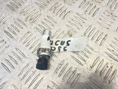 Лот: 25339161. Фото: 1. датчик заднего хода Ford Focus... Двигатель и элементы двигателя