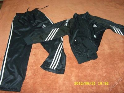 Лот: 2035606. Фото: 1. костюм adidas на ребенка, рост... Спортивная одежда