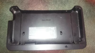Лот: 7443143. Фото: 1. док-станция для Sony xperia V... Зарядные устройства, блоки питания, адаптеры сетевые для смартфонов