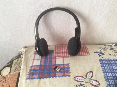Лот: 4888556. Фото: 1. Наушники с микрофоном (беспроводные... Наушники, гарнитуры