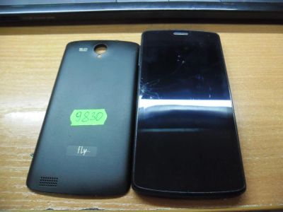 Лот: 9968319. Фото: 1. Смартфон FLY IQ4417 Quad (9830... Кнопочные мобильные телефоны