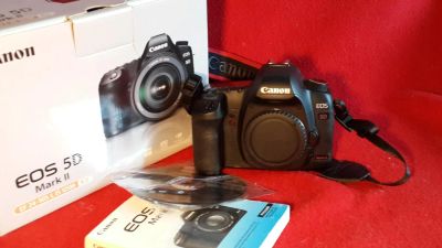 Лот: 7993184. Фото: 1. Canon 5d mark2. Цифровые зеркальные