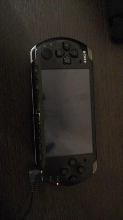 Лот: 5322355. Фото: 1. psp 3008 + диски. Игровые приставки, консоли