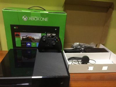 Лот: 7298692. Фото: 1. Xbox one -на Гарантии - продам... Игровые приставки, консоли