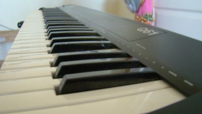 Лот: 12461849. Фото: 1. Alesis Q61 - MIDI клавиатура. MIDI-оборудование