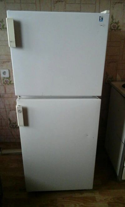 Лот: 8002404. Фото: 1. Двухкамерный холодильник в хорошем... Холодильники, морозильные камеры