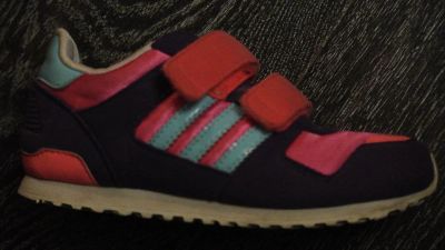 Лот: 3367682. Фото: 1. Кроссовки Adidas 27 р. Кеды, кроссовки