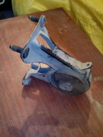 Лот: 7022449. Фото: 1. Подушка двигателя задняя Toyota... Двигатель и элементы двигателя