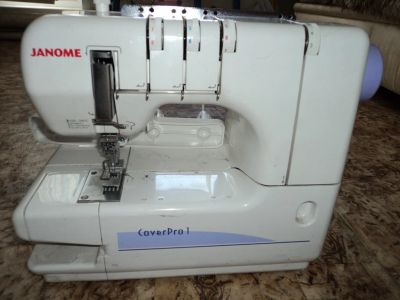Лот: 2973050. Фото: 1. Швейная машина Janome Cover Pro... Швейная, вязальная