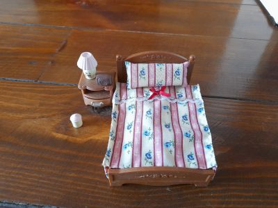 Лот: 19134432. Фото: 1. Мебель для спальной Sylvanian... Куклы и аксессуары