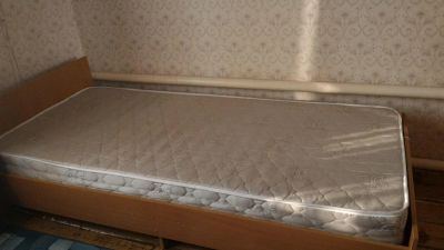Лот: 6735890. Фото: 1. Продам кровать с матрасом. Кровати