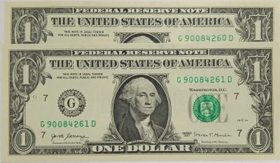 Лот: 25509379. Фото: 1. США, две купюры из пачки, одним... Америка