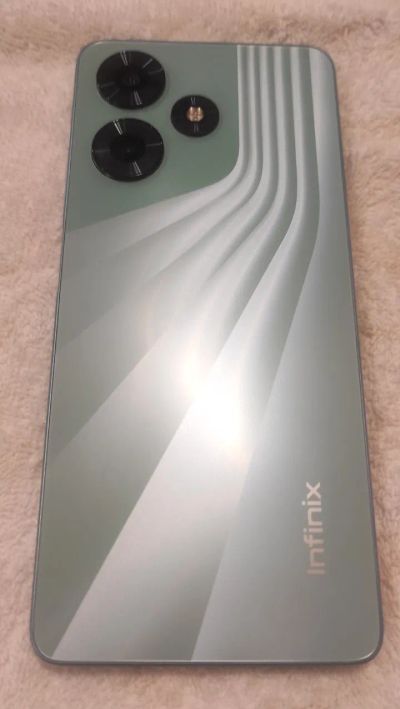 Лот: 21179073. Фото: 1. Infinix HOT 30. Смартфоны
