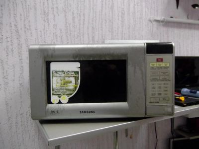 Лот: 4508533. Фото: 1. Свч Samsung. Микроволновки, мини-печи