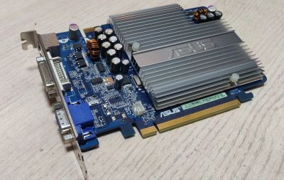 Лот: 20188495. Фото: 1. Видеокарта GeForce 7600GS/256Mb... Видеокарты