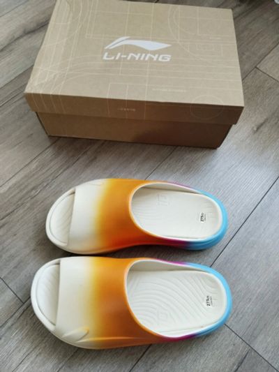 Лот: 25330383. Фото: 1. Шлепки LI-Ning. Шлепанцы, сланцы
