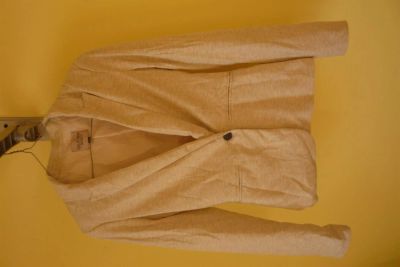 Лот: 3373947. Фото: 1. Пиджак Bershka S. Пиджаки, жакеты, жилеты