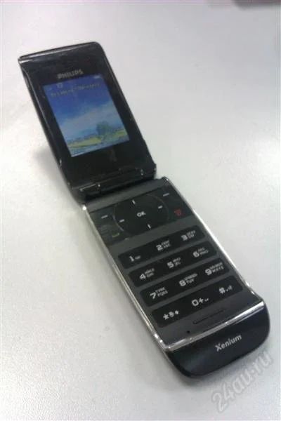 Лот: 1817040. Фото: 1. Philips Xenium 9@9q. Кнопочные мобильные телефоны