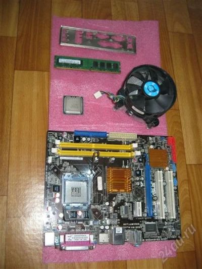 Лот: 2181512. Фото: 1. материнская плата ASUS P5QPL-AM... Материнские платы