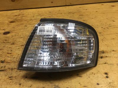 Лот: 19365784. Фото: 1. Габарит Nissan Sunny FB15 QG15DE... Оптика и освещение