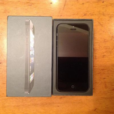 Лот: 3237070. Фото: 1. iPhone 5 16GB. Смартфоны