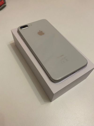 Лот: 18065757. Фото: 1. iPhone 8 Plus. Смартфоны