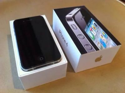 Лот: 5600052. Фото: 1. iPhone 4. Смартфоны