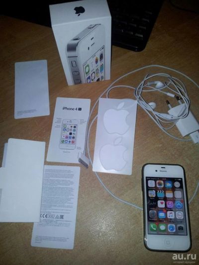 Лот: 10119108. Фото: 1. Iphone 4s white. Смартфоны