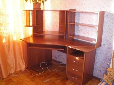Лот: 1699395. Фото: 1. Продам компьютерный стол. Стойки и тумбы для аппаратуры