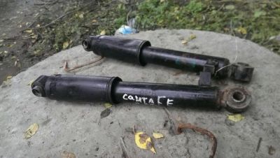 Лот: 9070667. Фото: 1. Амортизаторы Hyundai Santa Fe. Ходовая, подвеска, рулевое управление