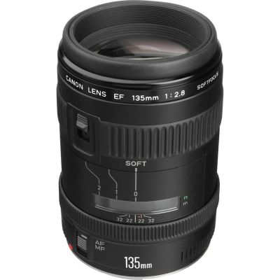 Лот: 6089933. Фото: 1. Canon EF 135mm f/2.8 (with Softfocus... Объективы