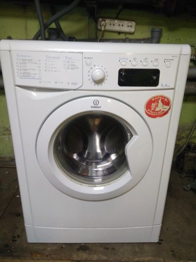 Лот: 16959823. Фото: 1. Стиральная машина Indesit wise5125... Стиральные машины