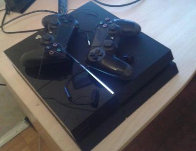 Лот: 8245985. Фото: 1. Игровая консоль PlayStation 4... Игровые приставки, консоли