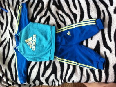 Лот: 3800917. Фото: 1. Крутой спортивный костюм Adidas... Костюмы, пиджаки, комбинезоны