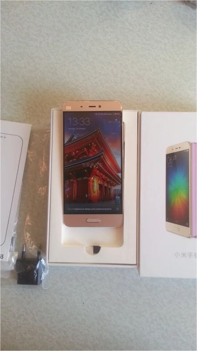 Лот: 8940836. Фото: 1. Xiaomi Mi5 32GB/3GB Золотой MIUI... Смартфоны