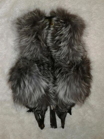 Лот: 9035553. Фото: 1. Продам меховой жилет. Верхняя одежда