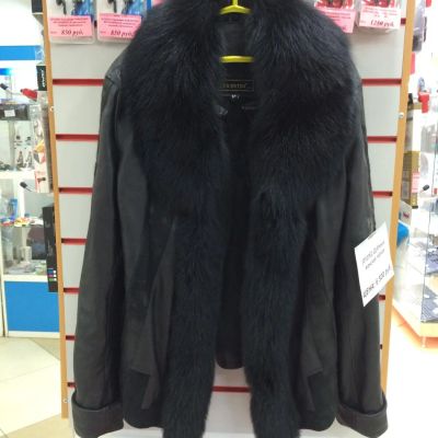 Лот: 7766581. Фото: 1. Продам Кожаную куртку черную. Верхняя одежда