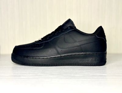 Лот: 21009779. Фото: 1. Зимние Nike Air Force 1. Кеды, кроссовки, слипоны