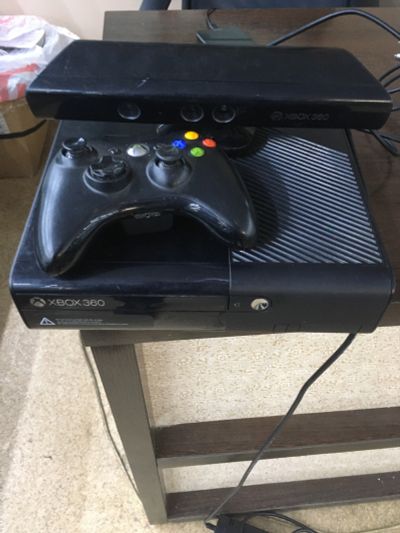 Лот: 18841435. Фото: 1. Игровая приставка Xbox 360. Игры для консолей