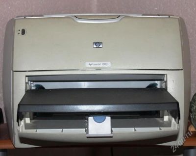 Лот: 1383832. Фото: 1. Принтер Laserjet 1300 чб. Лазерные принтеры